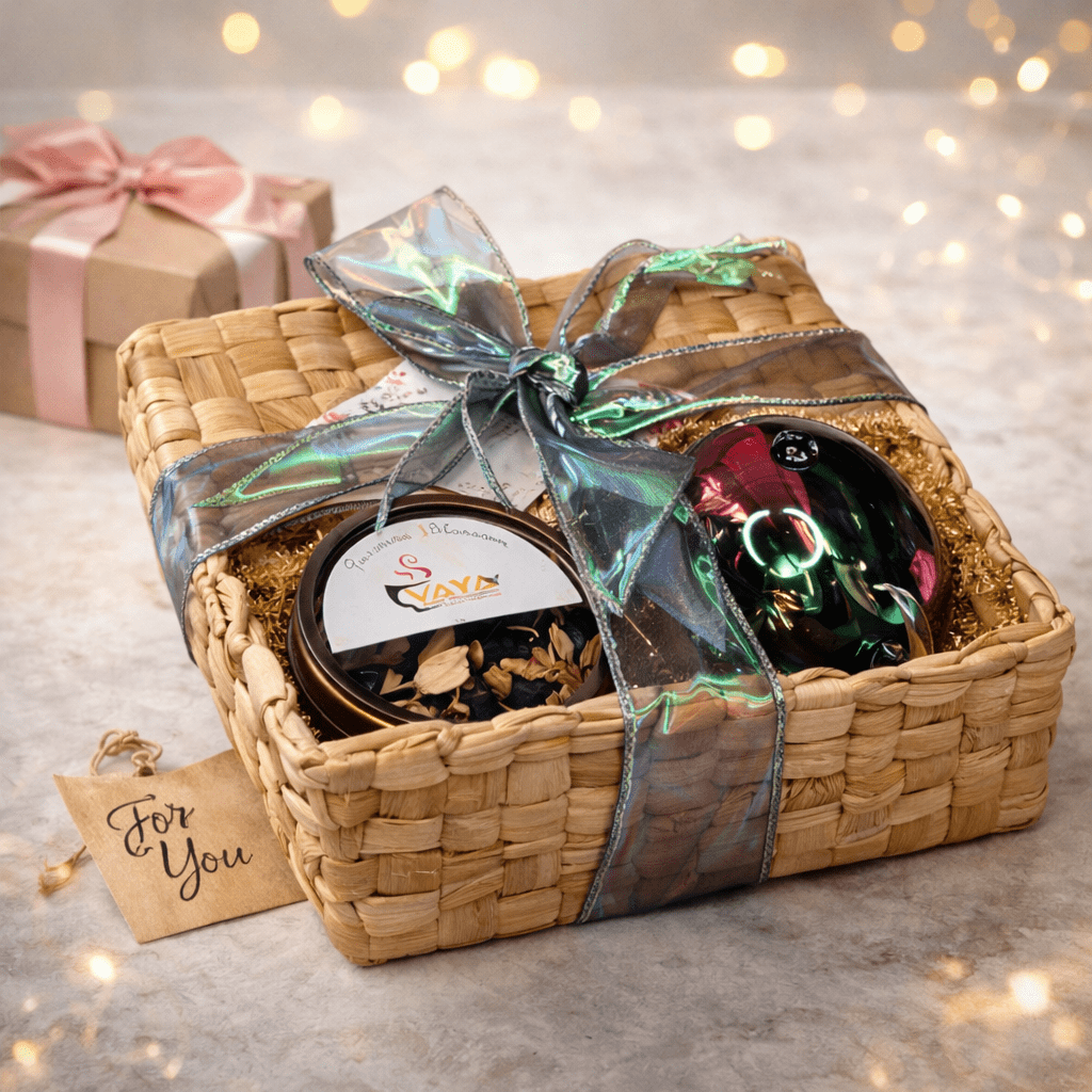 Gift Hamper (Water Hyacinth Box)